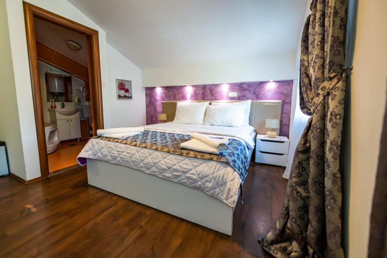 Hotel Oasis Gnojnice Bagian luar foto
