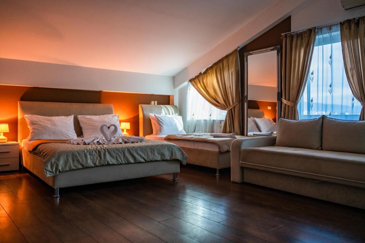 Hotel Oasis Gnojnice Bagian luar foto