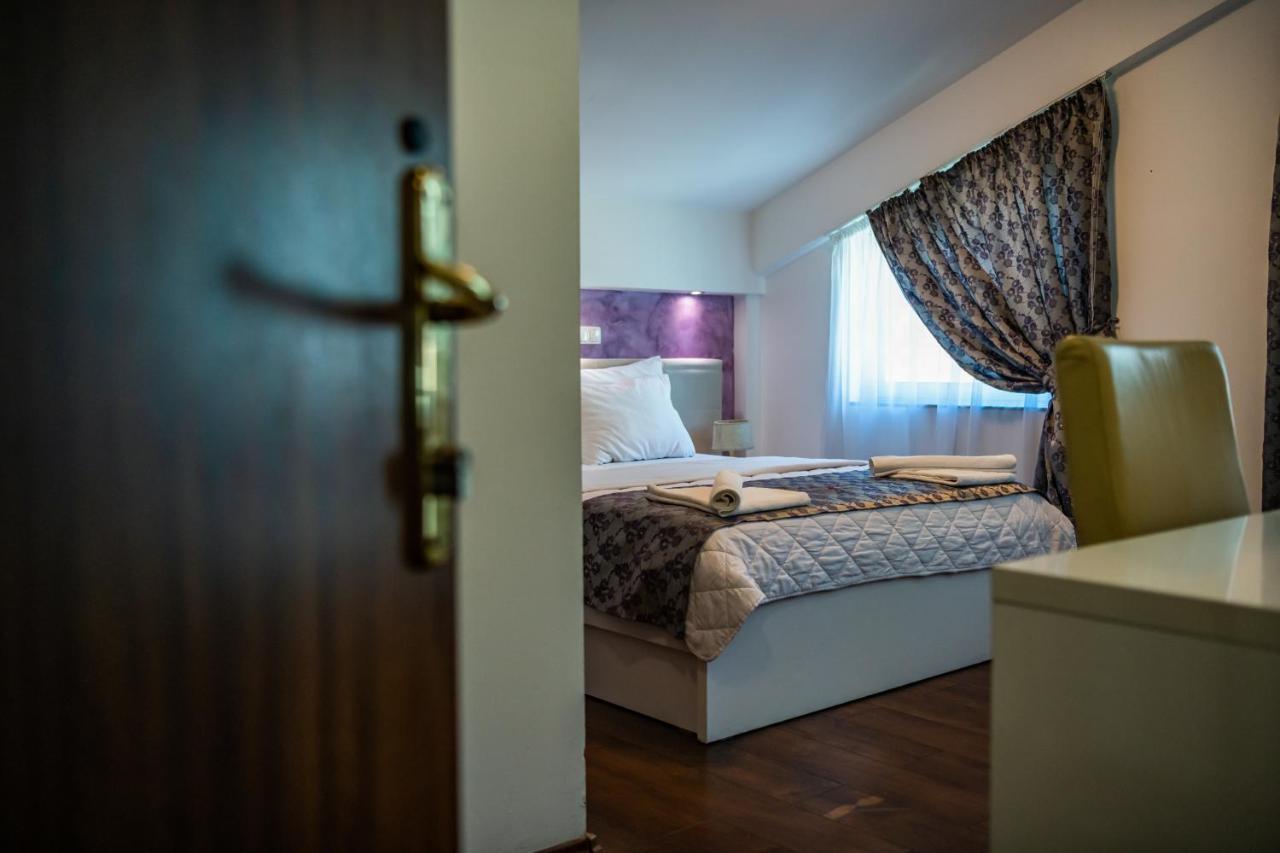 Hotel Oasis Gnojnice Bagian luar foto