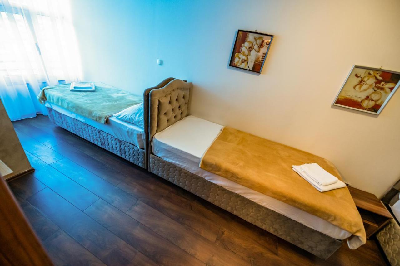 Hotel Oasis Gnojnice Bagian luar foto
