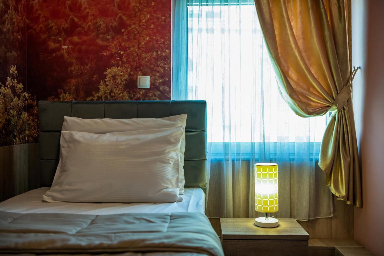 Hotel Oasis Gnojnice Bagian luar foto