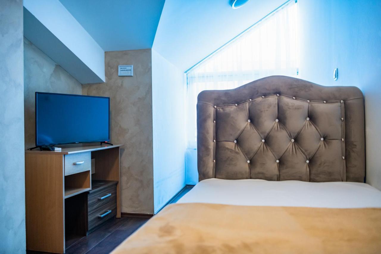 Hotel Oasis Gnojnice Bagian luar foto