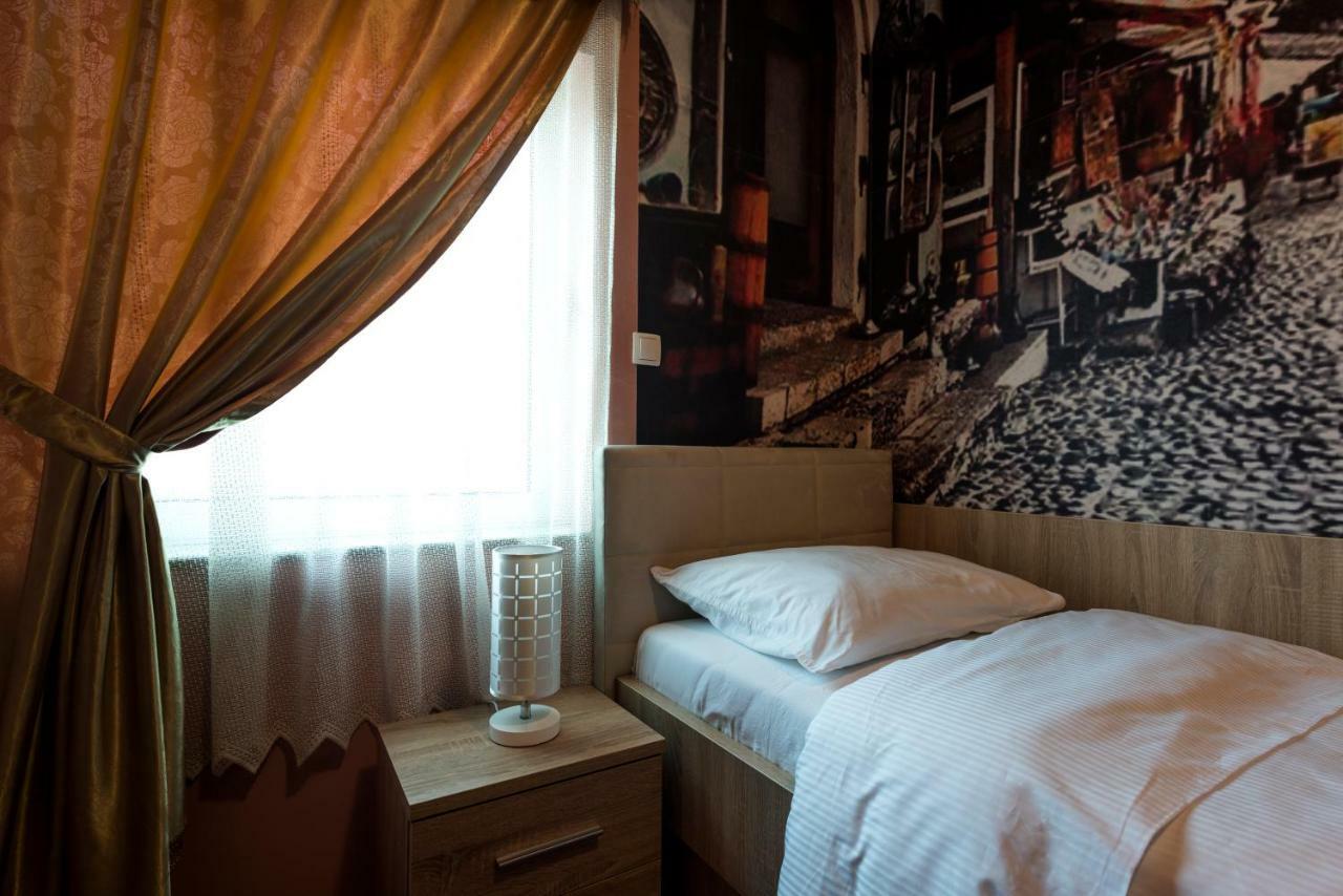 Hotel Oasis Gnojnice Bagian luar foto